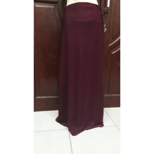 Rok merah maroon pl