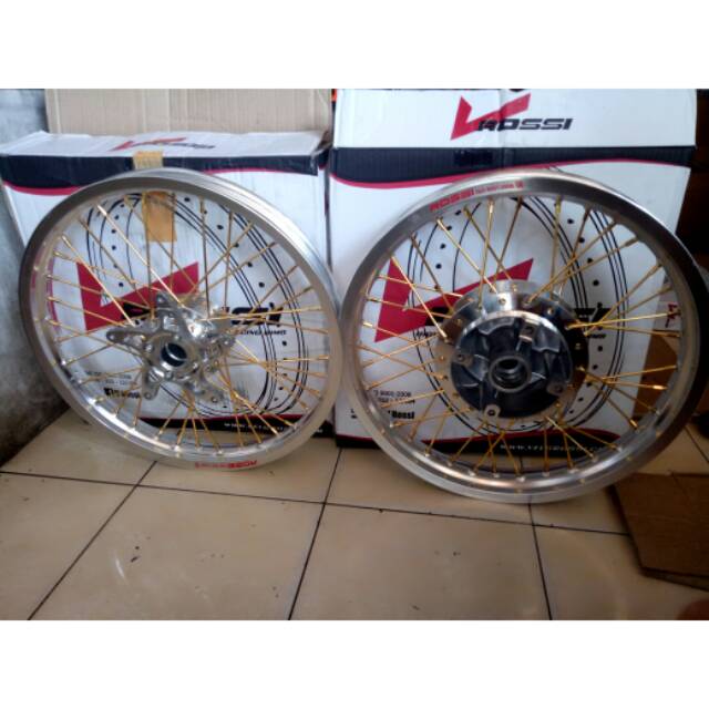 Velg Sepaket Ring 17 Motor CBR 150 Led CBR Old CB 150 New CB 150 Old - Velg Jari jari Tromol