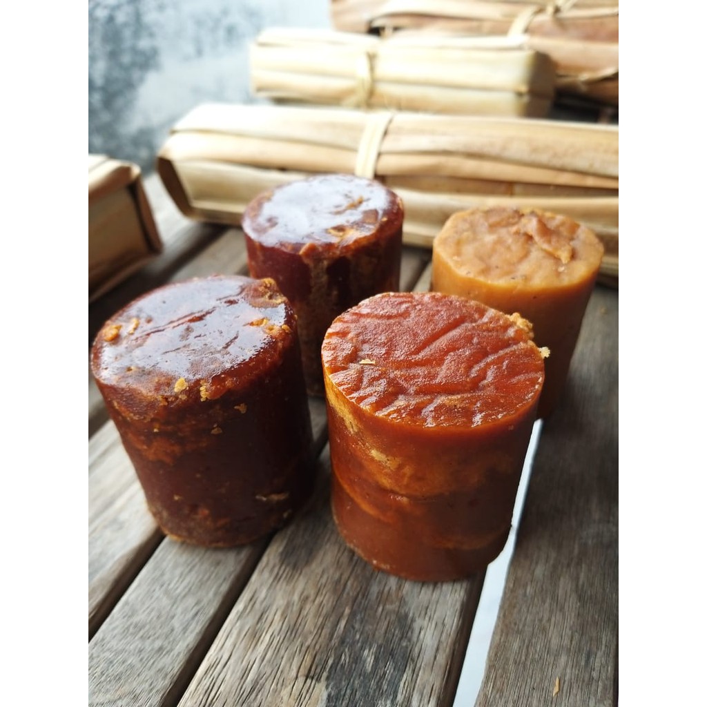 

GULA MERAH/ GULA AREN 1 KG (100% GULA KAWUNG ASLI KHAS GARUT)