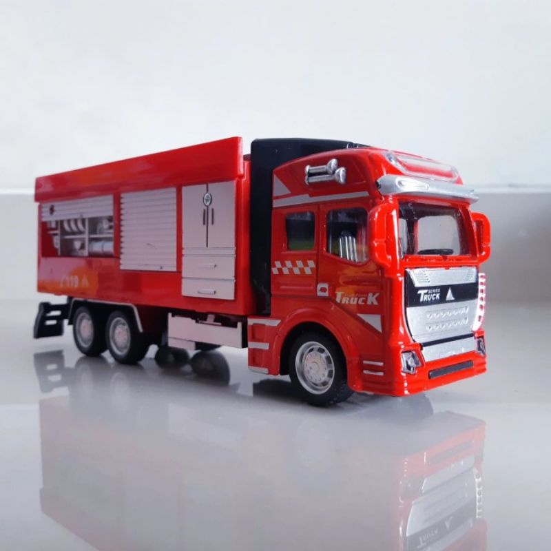 Diecast Truck Pemadam Kebakaran Alloy - Mainan Miniatur Mobil Truk Tan