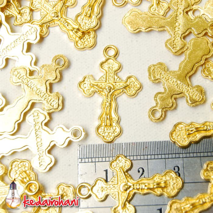Bandul Salib Logam Warna Emas Bahan Souvenir KalungGelang Rosario