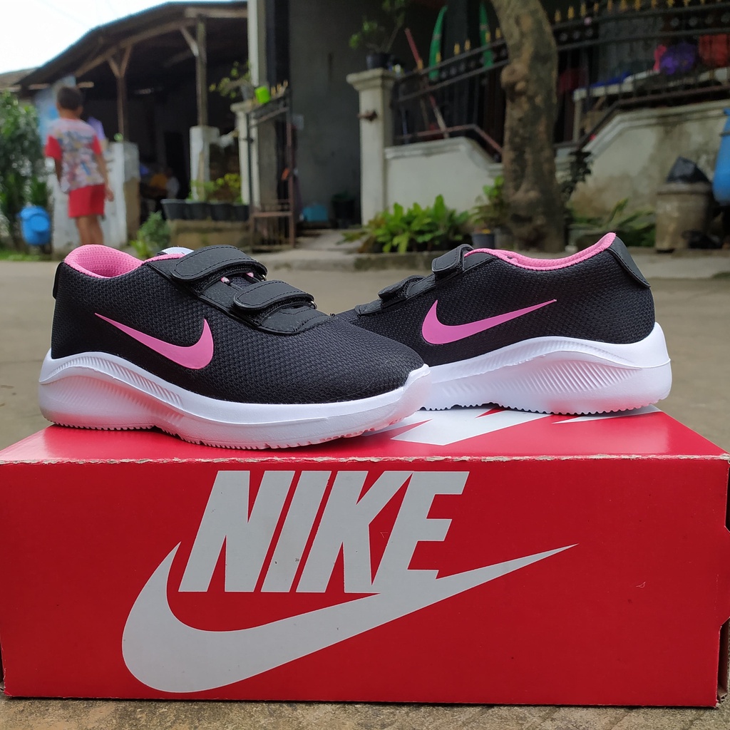 Sepatu anak / sepatu sneakers warna hitam pink / sepatu anak laki laki / sepatu terbaru / fashion anak kasual kid velcro