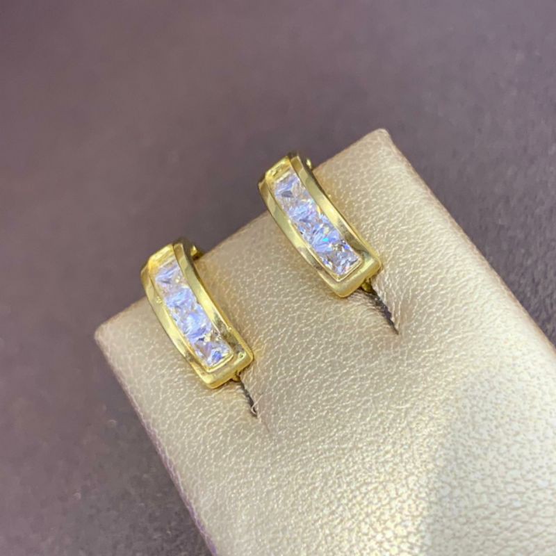 UBS ANTING EMAS 700 AAE0194