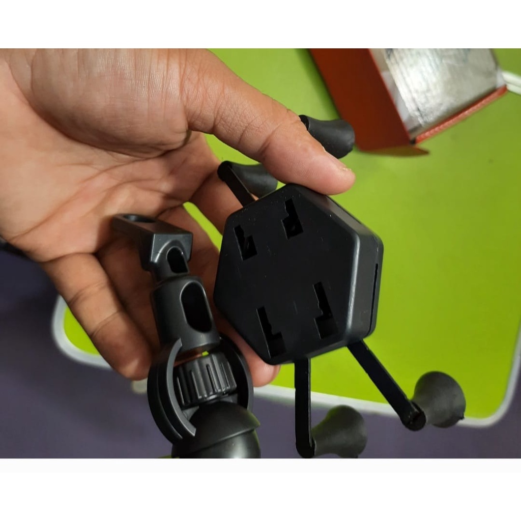 J395 ORIGINAL HOLDER MOTOR GRIP GANTUNGAN PEGANGAN GPS SPION STAND BREKET BRACKET HANDPHONE SEPEDA PENGAMAN MOBILE MOTORCYCLES PHONE GADGET PETA MAP SMARTPHONE MOTORCYCLE BIKE STAND TATAKAN DUDUKAN J395  COCOK BUAT OJOL MAUPUN PRIBADI BISA DIGUNAKAN MAX 7