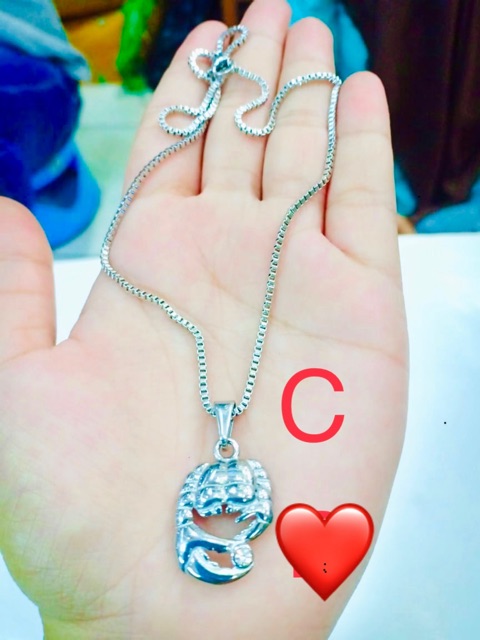 Kalung titanium / kalung satu set leontin  cocok untuk pria dan wanita