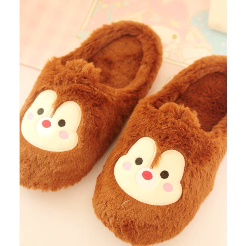 SANDAL FLUFFY WINNIE THE POOH DUMBO CHIP DALE MICKEY MINNIE DONALD DAISY MARIE CAT PIGLET