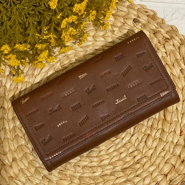 DOMPET FOSSIL LOGAN FLAP