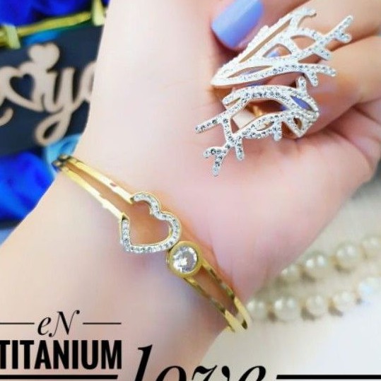 Gelang dan cincin f4