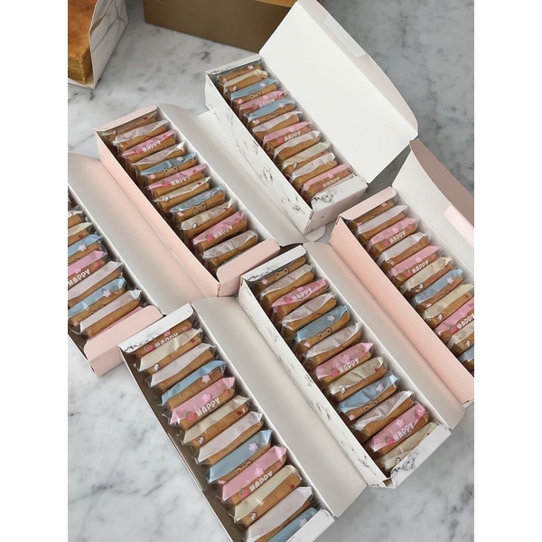 

LAPIS LEGIT MILENA 1/4 LOYANG