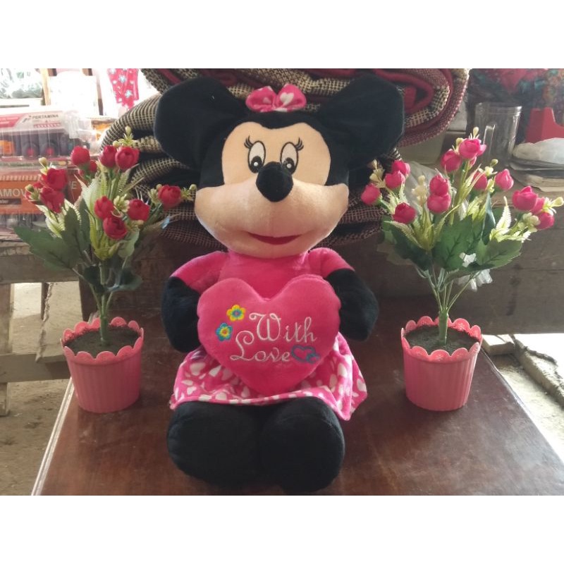 Boneka Minnie Mouse Love Warna Pink