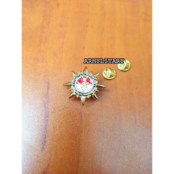 Pin kerah baju kemenhan