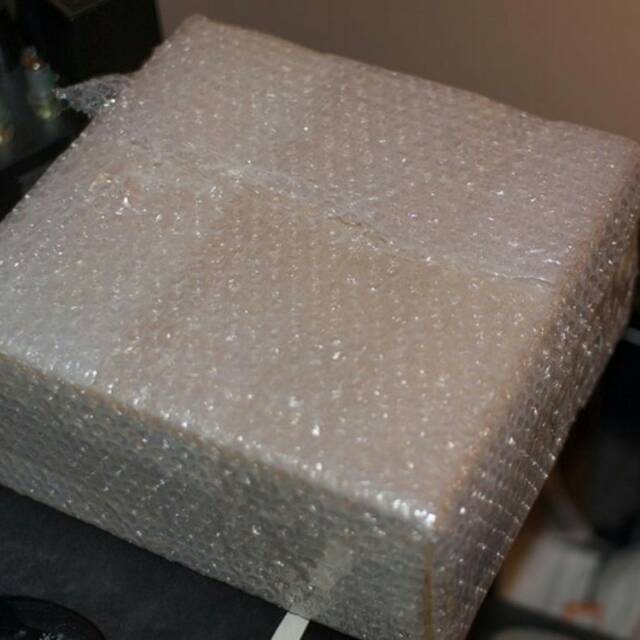 DISARANKAN KLIK ORDER BABBLE WRAP NYA SANGAT BERGUNA UNTUK PACKING TAMBAHAN