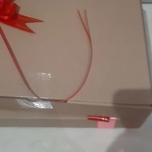 

✾ gift box hampers snack kado - paket B, medium ➲