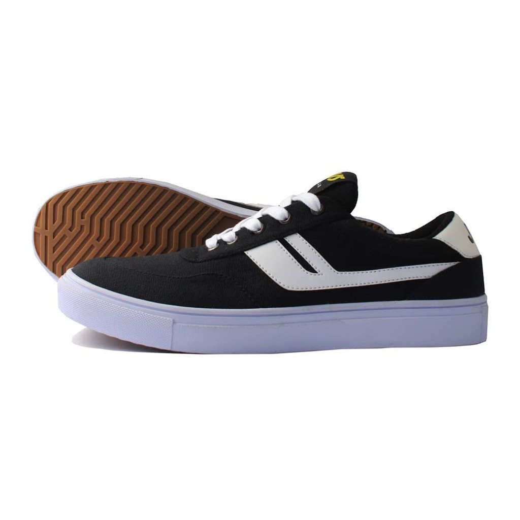 JRVS FOOTWEAR - Midlands CVS Black - Sepatu Lokal