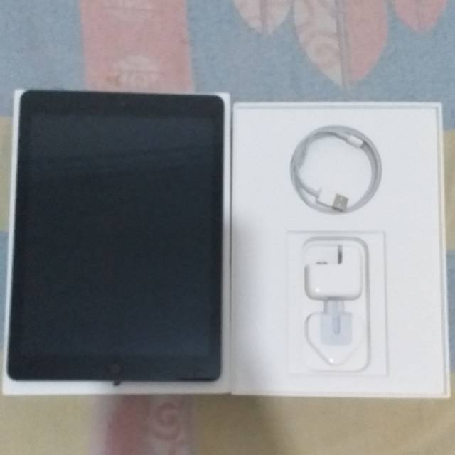 IPAD 9.7inch 6Th GEN SECOND