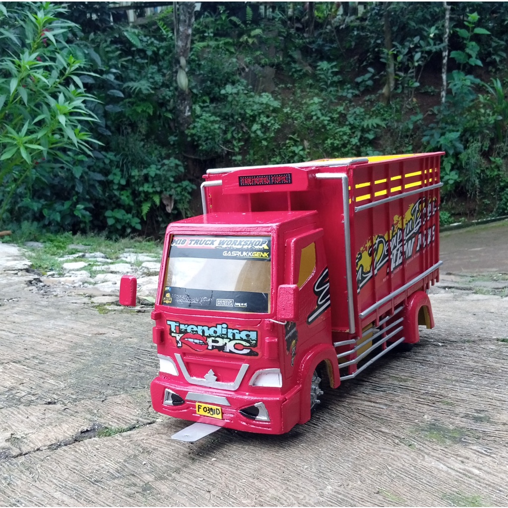 Miniatur Truk Oleng Kayu Mbois Ful spek siap oleng