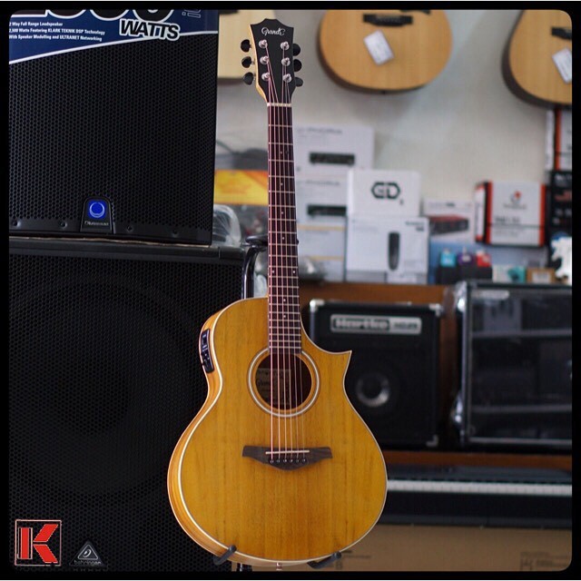 Gitar Grande Akustik Elektrik GWC-38KEQ NS GWC38KEQNS