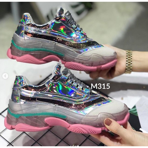 Sepatu Sneakers M315