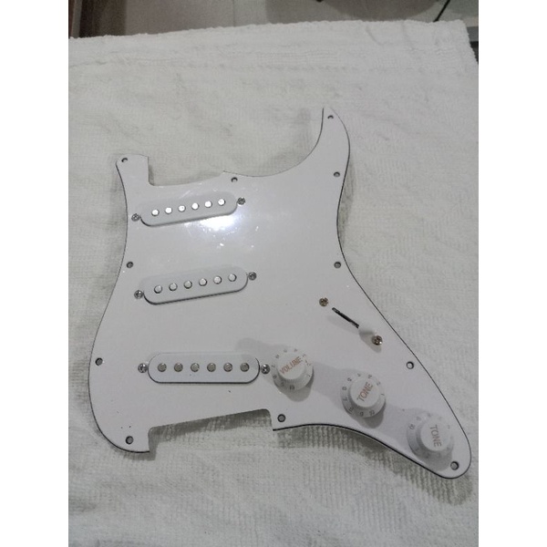 pickup piguard fender set//rangkain lengkao pickup singgle 3set piguard//pickup sss3//pickup pigiard