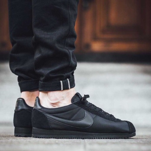 nike cortez black and black