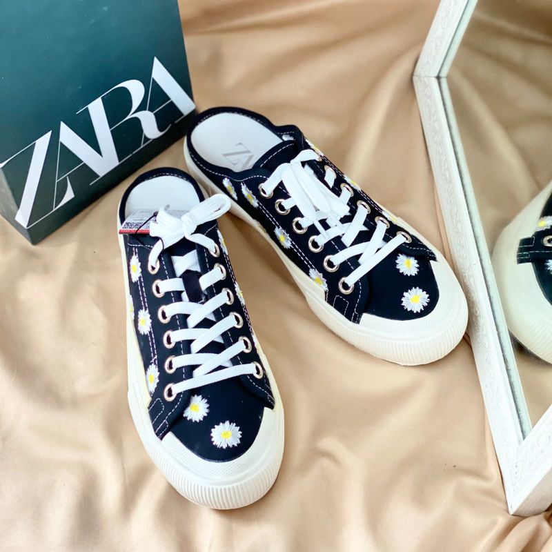 SEPATU SANDAL FLAT/SLIP ON WANITA ZARA