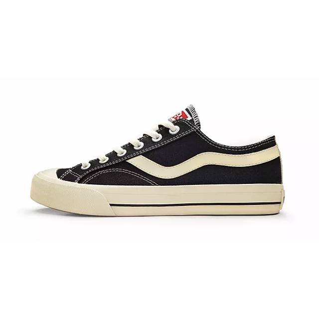 Ventela Public Low Black Natural