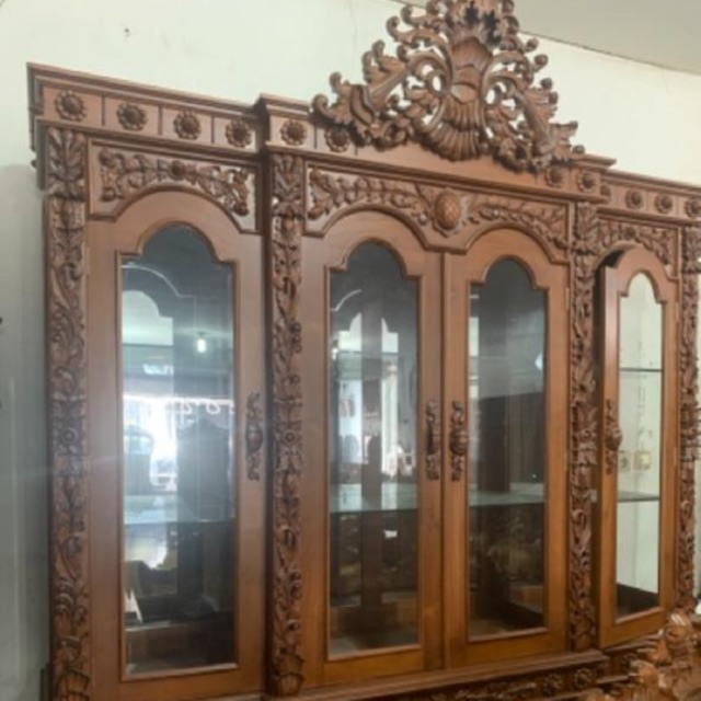 Lemari Pajangan pintu 4 ukir kayu jati jepara