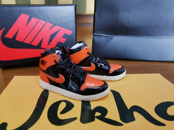 Air Jordan 1 SHATTERED BACKBOARD 3.0 - 3D Sneakers Keychain Gantungan Kunci