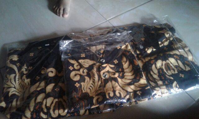 Batik Couple Keluarga Motif Gurita Kuning / Sarimbit Keluarga Ndoro Jowi Dnt Bisa Pisah M L Xl Xxl
