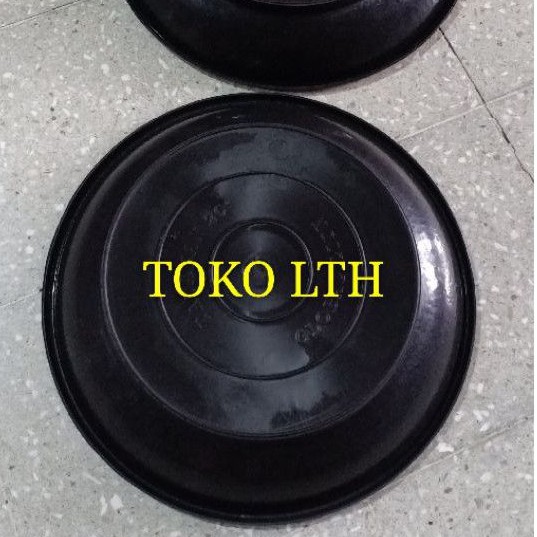 TATAKAN POT BUNGA 40 CM HITAM / ALAS POT TANAMAN 40