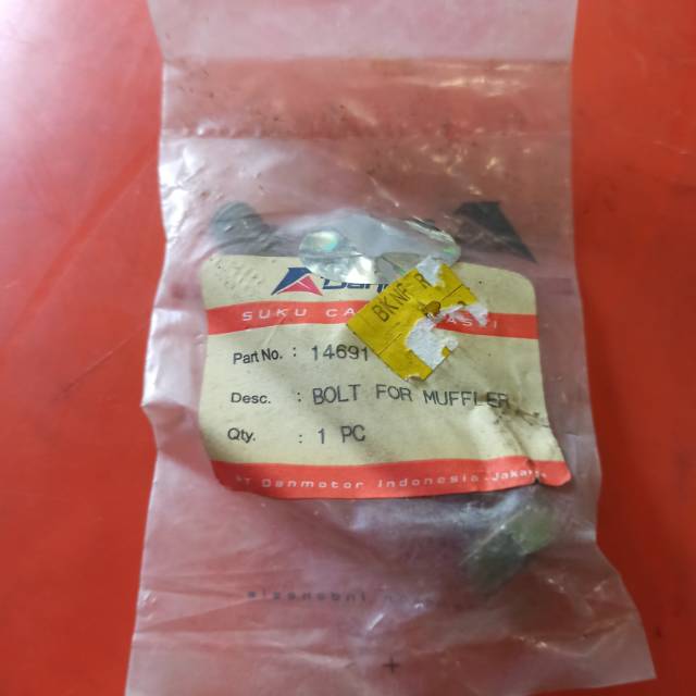 baut knalpot vespa px merk DANMOTOR