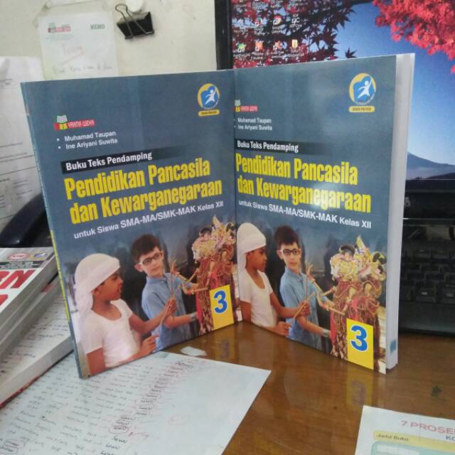 Jual BUKU PENDIDIKAN PANCASILA DAN KEWARGANEGARAAN SMA MA / SMK MAK ...