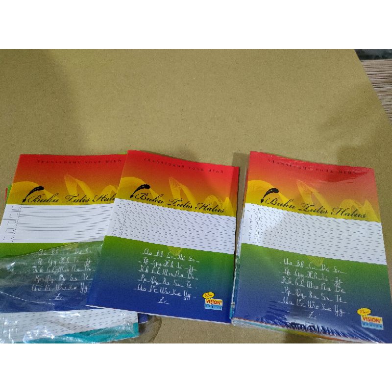 

buku tulis halus garis 3 per pack VISION