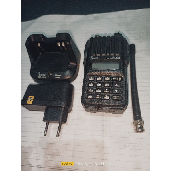 Jual HT Icom IC V80 Original PT ELI Normal Segel Mulus Icom V 80 ...