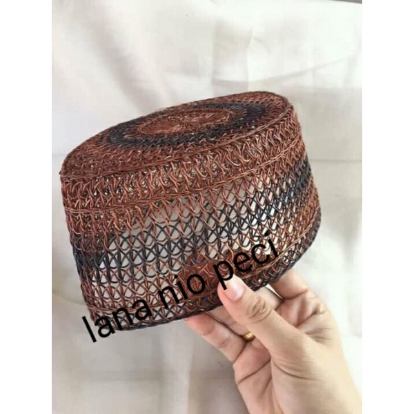 peci/songkok rotan warna coklat hitam
