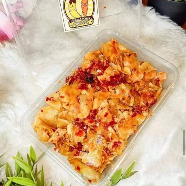 

Amucuy (rujak keripik singkong)