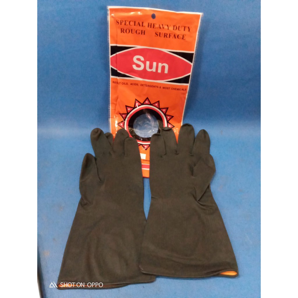 Sarung tangan karet hitam.sun