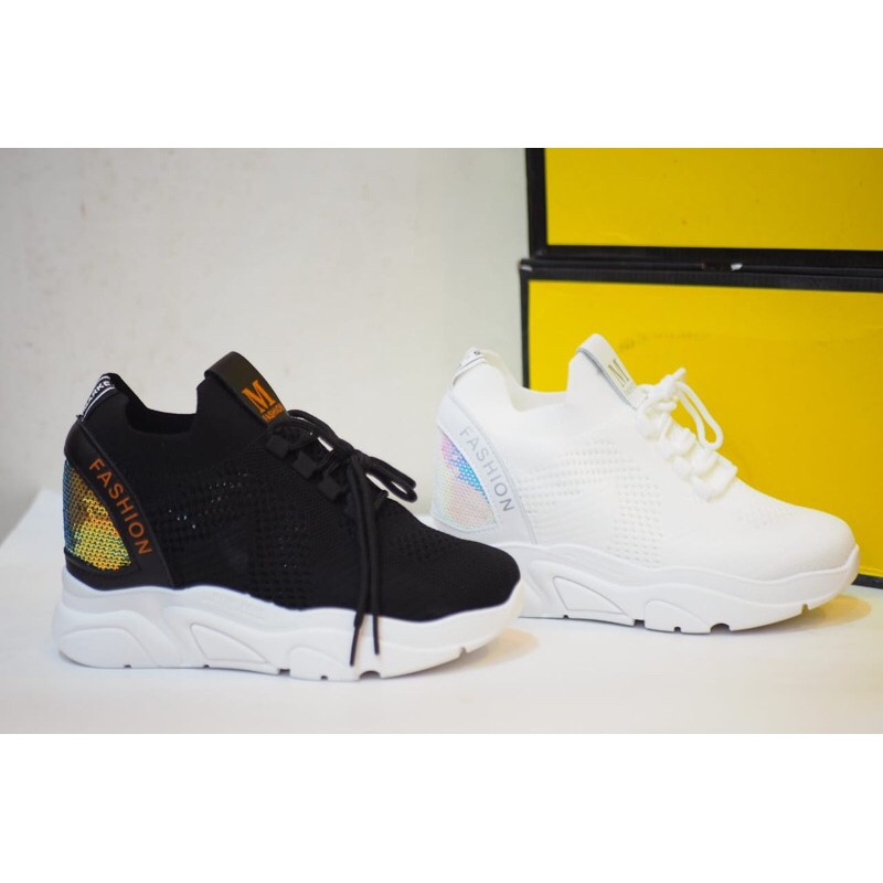 Sepatu Sneaker wanita impor termurah M 3 Sneaker Murah
