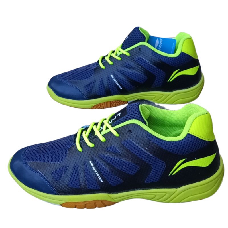Sepatu sport Badminton /Tennis LINING Hitam hijau