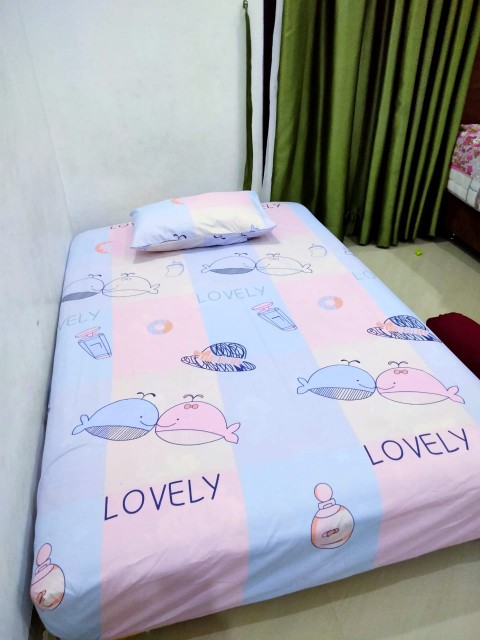 Sprei Homemade Sprai Motif Rainbow Flaminggo Lol