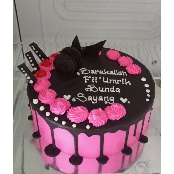 kue ulang tahun blackforest pink