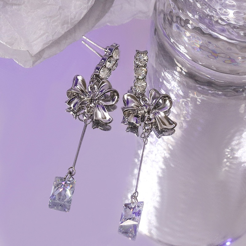 Anting Stud Desain Pita Bahan S925 Silver Needle Zircon Metal Gaya Korea Untuk Perempuan