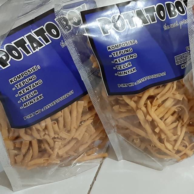 

Potato stick yang krreezzzz, gurih dan lezat, varian rasa ori dan pedas