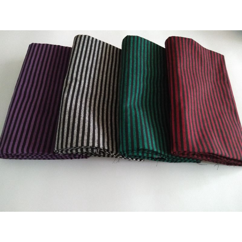 Kain Batik Tenun Lurik - Hitam Abu grs Kecil