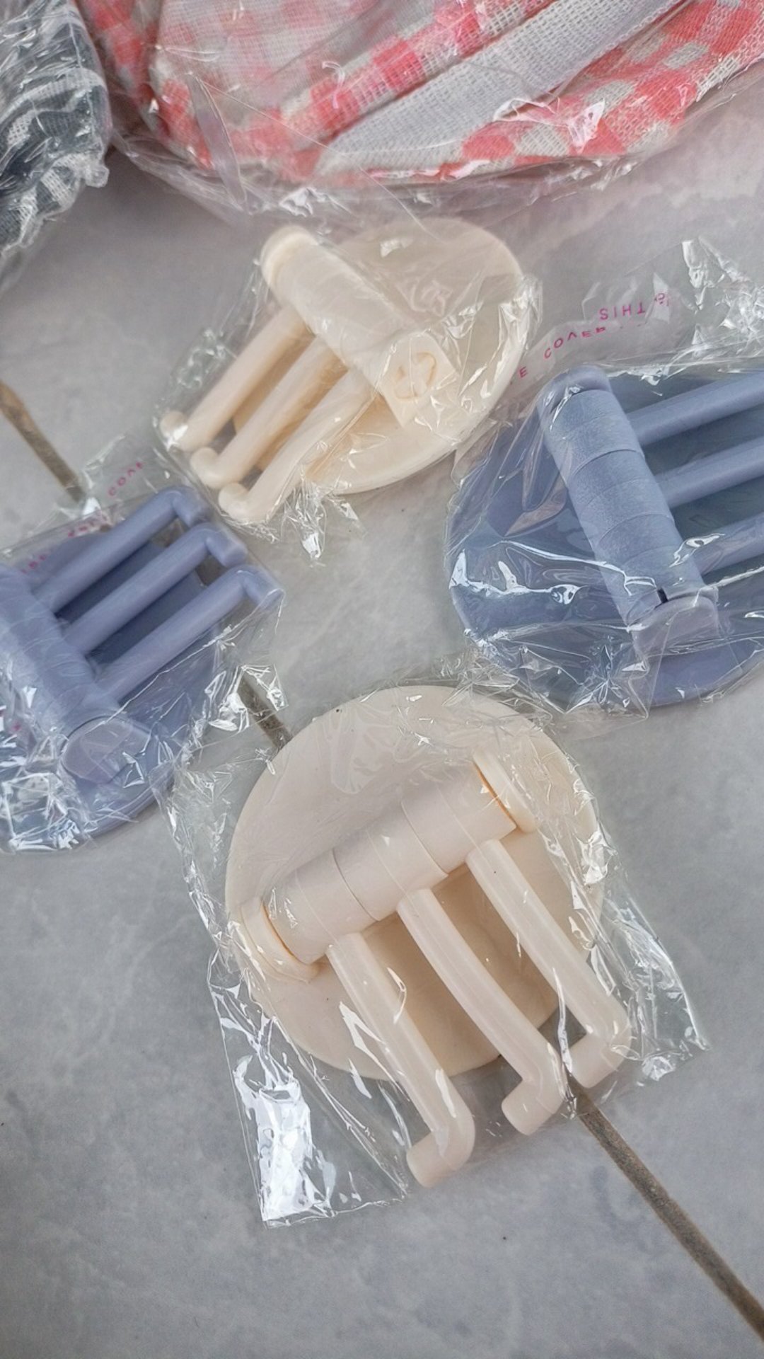 Gantungan Serbaguna - Gantungan Bisa Pakaian Dan Peralatan Dapur