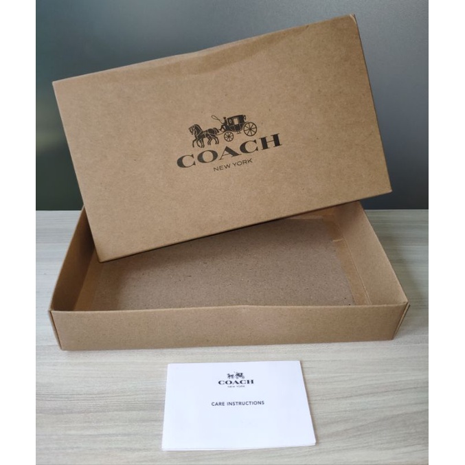 

Dus Box Coach