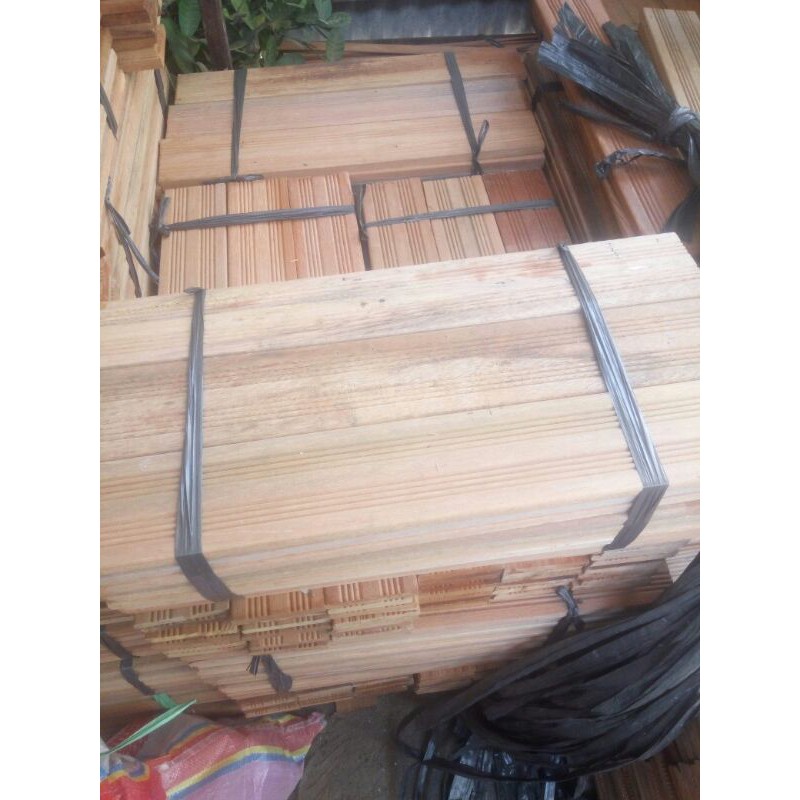 Decking lantai Kayu Bengkirai 1,5*7*50cm