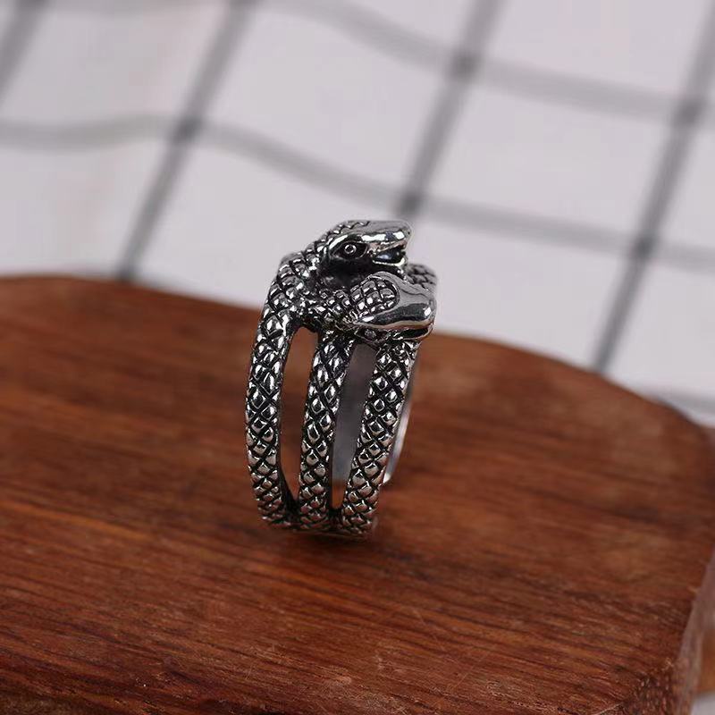 Cincin Model Terbuka Bentuk Ular Kepala Ganda Bahan alloy Gaya vintage Eropa Amerika