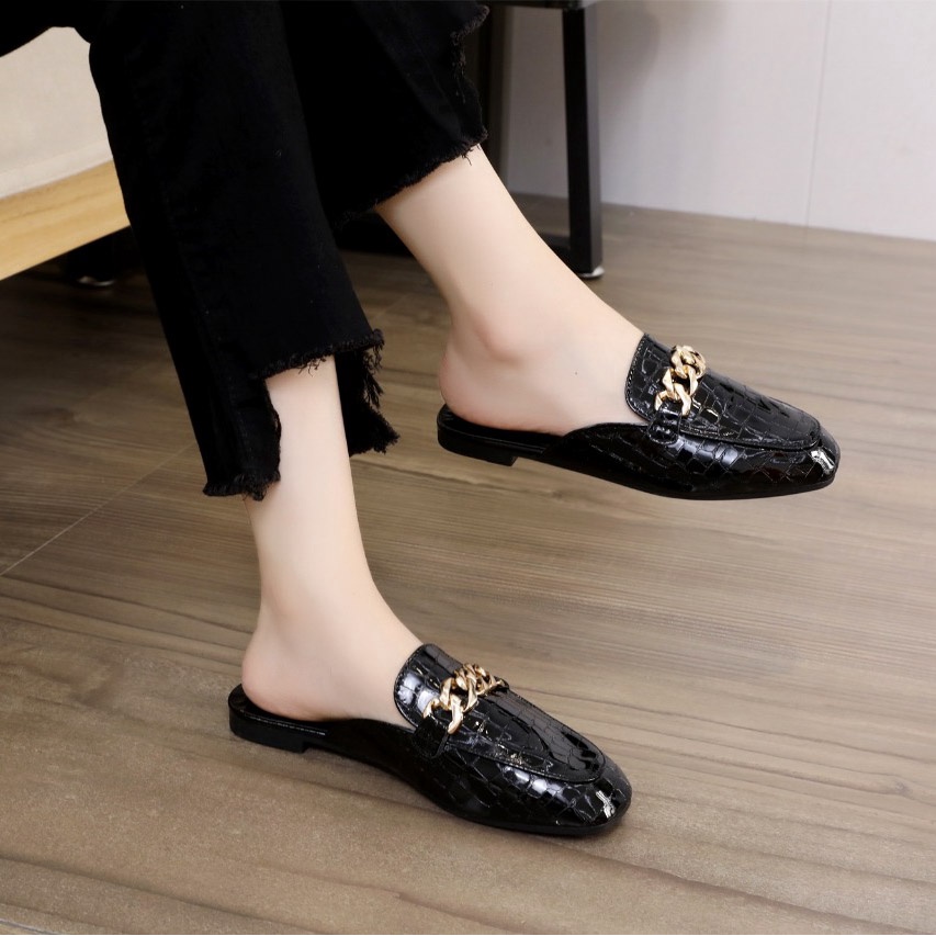 Sandal Flat Slip Wanita Bahan Kulit 002910 Retro Chain Croco Leather Slip On