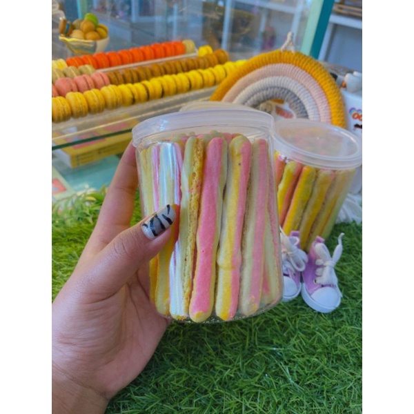 

macaron stick enak toplesan